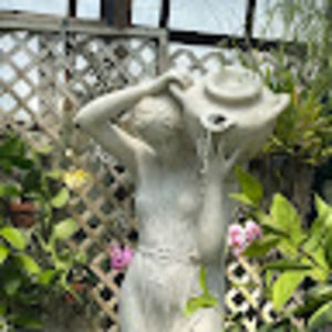 Meet your Posher, Birdie